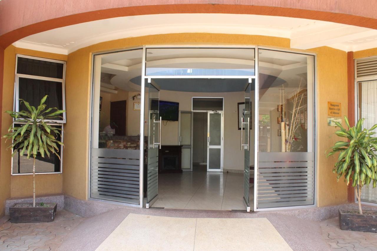 Ss Hotel Kampala Exterior foto