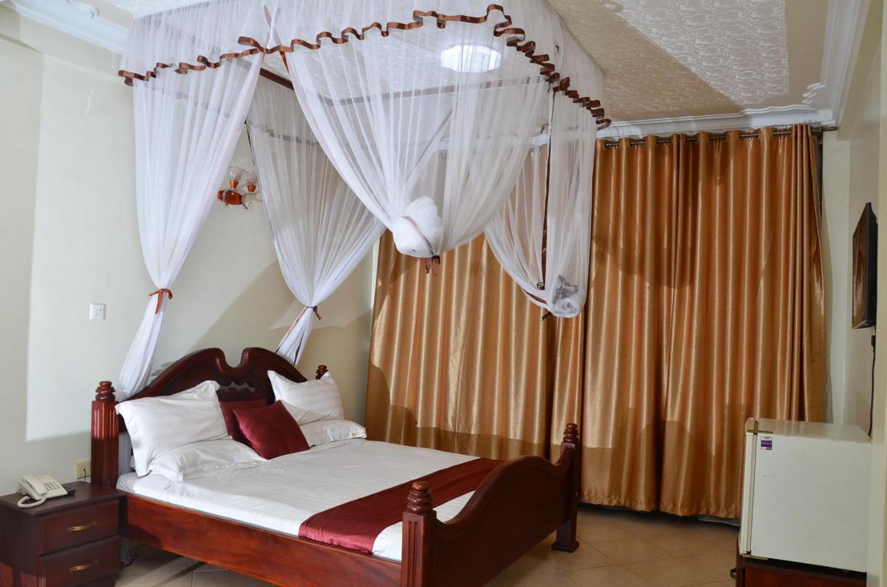 Ss Hotel Kampala Exterior foto